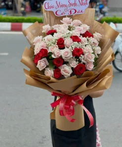 Bó hoa hồng đỏ và kem - SSBHSN54